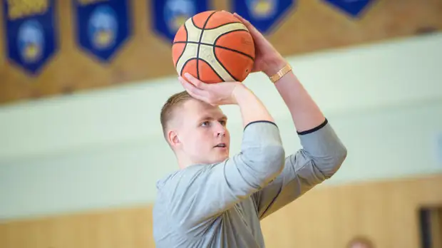 Порзингис стал баскетболистом «Даллас Маверикс»