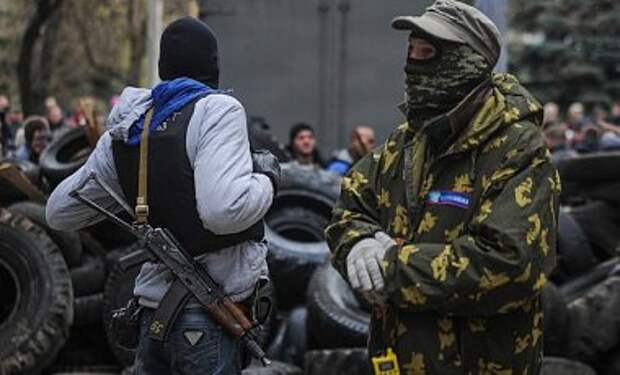 В Донецке боевики захватили предприятия и взяли заложников В Донецке боевики захватили предприятия и взяли заложников
