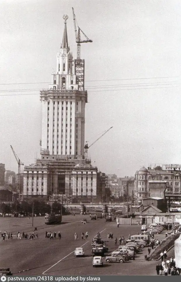 Старая высотка в москве