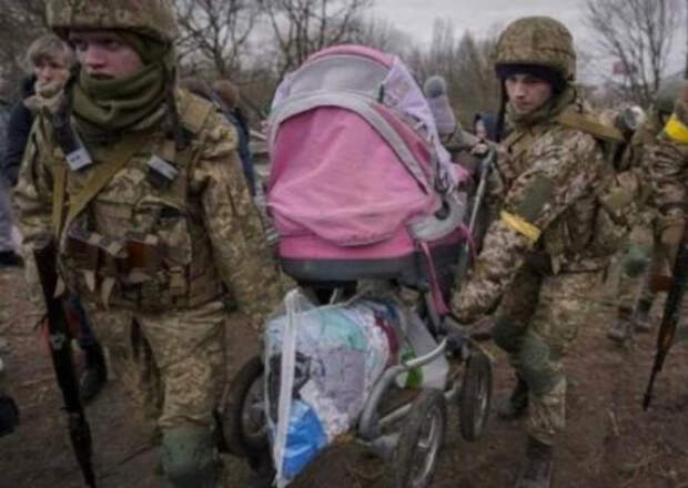 Внимание, фейк! Западная пропаганда выдала фото 2016 года за свидетельство поддержки украинской армии Внимание, фейк! Западная пропаганда выдала фото 2016 года за свидетельство поддержки украинской армии
