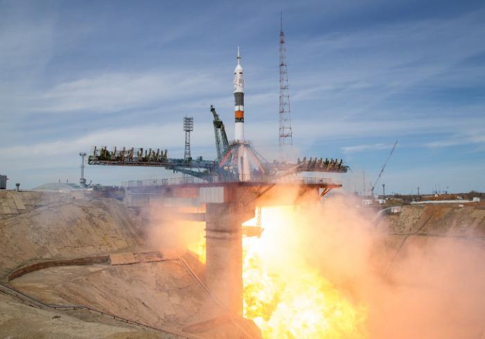 Красивые снимки со старта космического корабля «Союз МС-04» (20 фото) Красивые снимки со старта космического корабля «Союз МС-04» (20 фото)