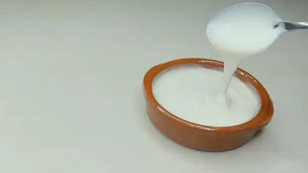 Поможет картошка: как сделать прямые волосы из кудрей