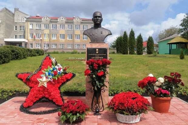 25.05.2023 - Новооскольский городской округ - Мероприятия, посвященные Герою России А.М. Ананичеву