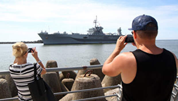 Флагманский корабль 6-го флота США USS Mount Whitney в порту Клайпеды. Июнь 2016 года