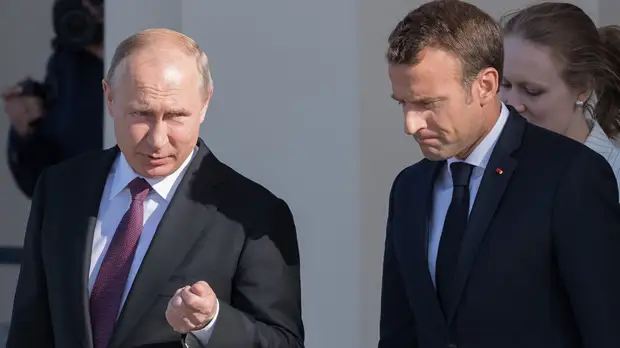 Путин и Макрон обсудили внутриукраинский кризис
