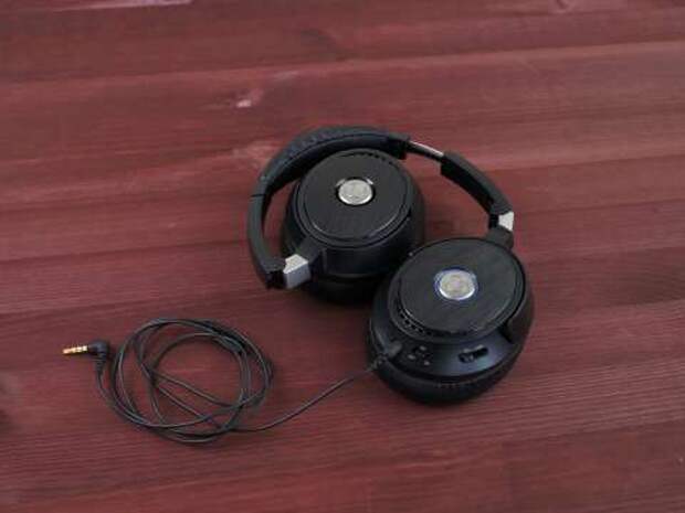 Audio-Technica ATH-ANC70