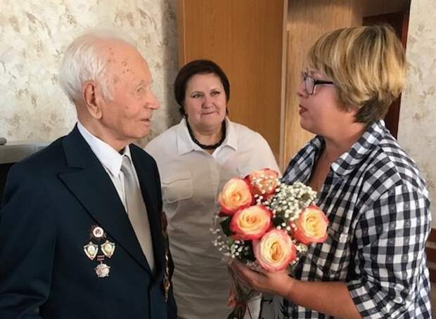 Житель Северного Владимир Соломатин отметил 95-летие Фото предоставлено управой