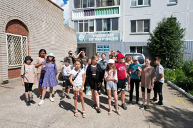 Елабужские школьники совершили экскурсию в мир телевидения.