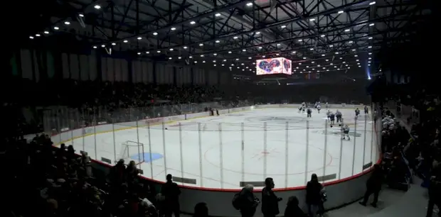 Власти Новокузнецка разорвали контракт с фирмой из Барнаула из-за плохого ремонта ледовой арены