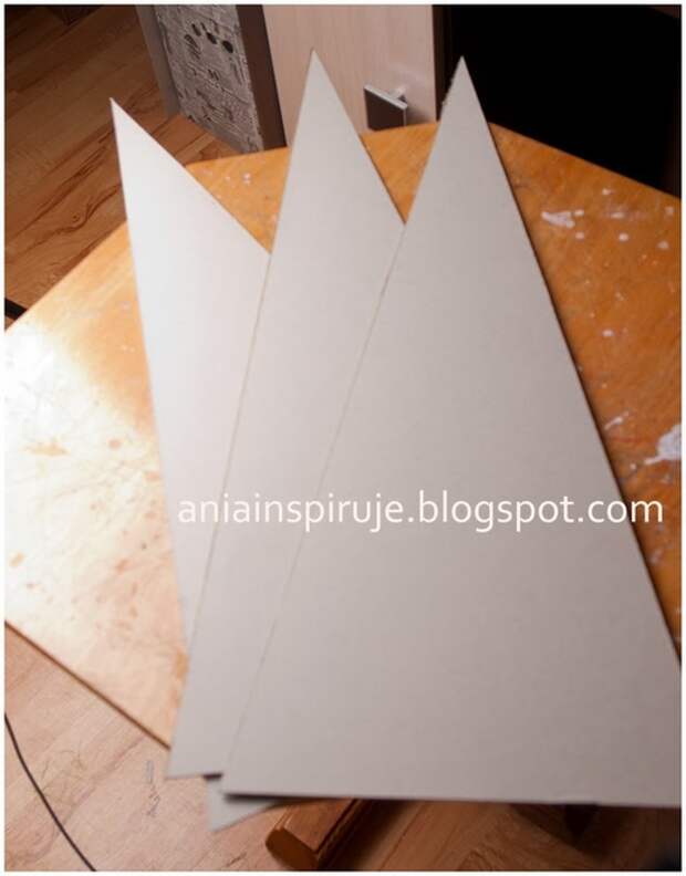 Замечательная елочка на пирамидальной картонной основе. Мастер-класс (5) (547x700, 161Kb)
