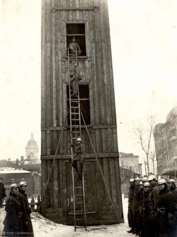 Старые фотографии московских пожарных