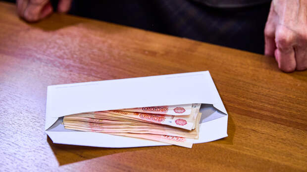 На подъеме: кому повысят зарплаты из-за нехватки кадров на рабочем рынке