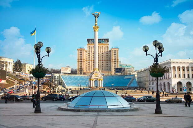 "Укринформ": в Киеве прошел пикет с требованием установить сроки демобилизации