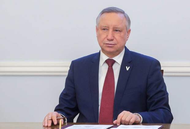 Дмитрий Павлов поздравил губернатора Беглова с днем рождения вместе с участниками забега PushkinRun