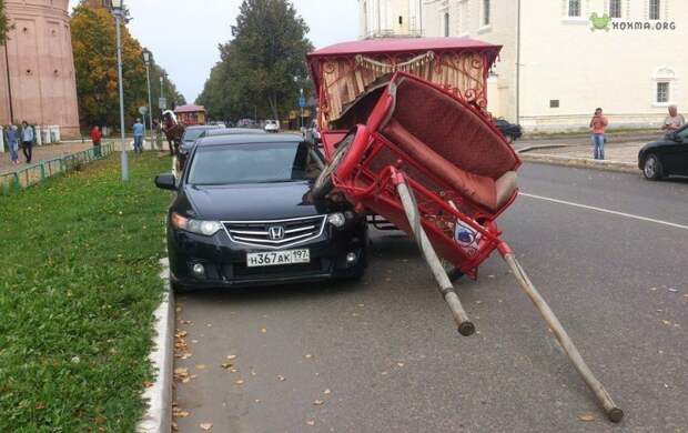 Подборочка смешных и нелепых авто-аварий Подборочка смешных и нелепых авто-аварий авто, авто приколы, фото, юмор