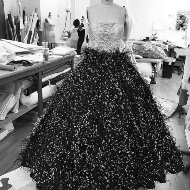 В мастерской Christian Siriano