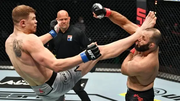 Быстрый нокаут от Нурмагомедова, победа Гришина над Антигуловым и триумф Ортеги: чем запомнился UFC Fight Island 6