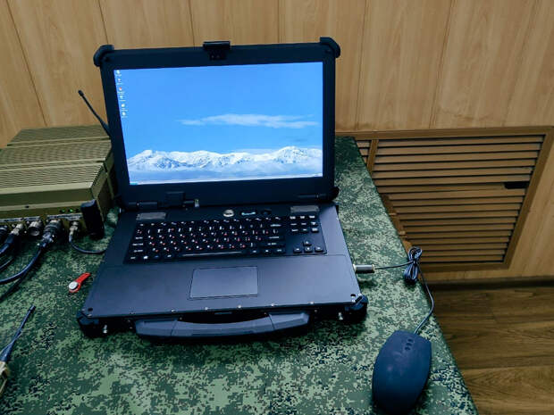 Ростех начал поставки защищенных ноутбуков для российской армии