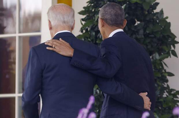 Президент Обама и вице-президент Байден.png