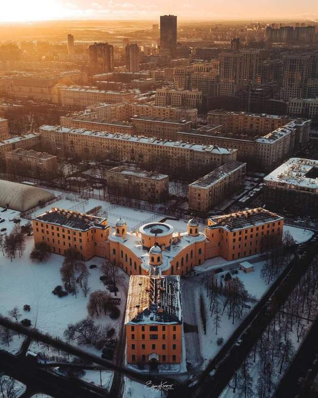 Познаем Петербург