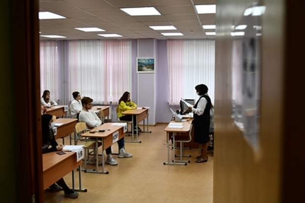 В России сократят длительность ЕГЭ по двум предметам почти на час
