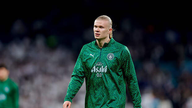 Холанд подарил своему муниципалитету книгу стоимостью 11 млн рублей