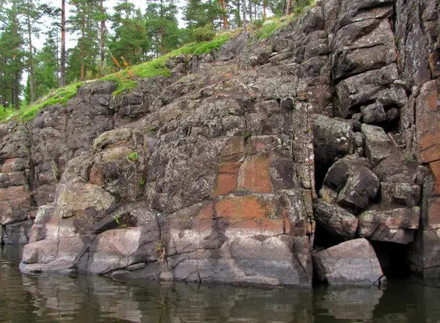 На катере по внутренним проливам Валаама: фотоистория