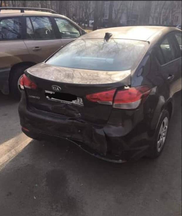 Виновник ДТП скрылся с места аварии на улице Вилиса Лациса