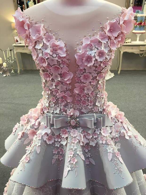 фантастическое свадебное платье которое скрывает секрет