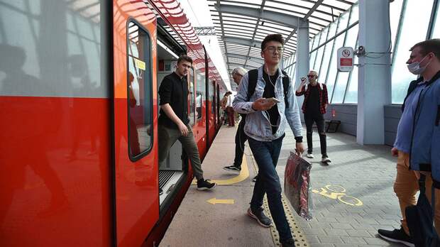 Жителям Москвы рассказали об активации билетов по NFC на станциях Киевского направления МЖД