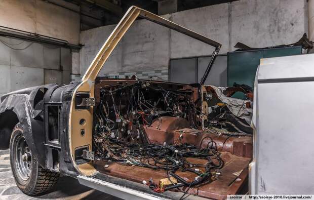 Цех по производству автомобилей представительского класса авто, завод, зил