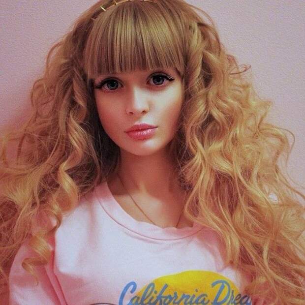 Россиянка Анжелика Кенова, которой родители навязали образ куклы Барби барби, девушка, россия