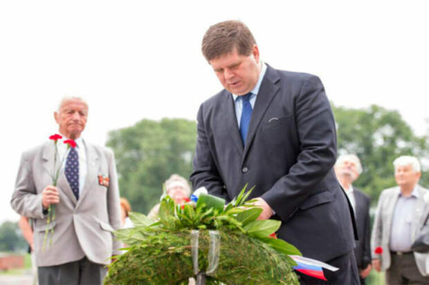 Пять дней на отъезд. Литва высылает временного поверенного в делах России Рябоконя