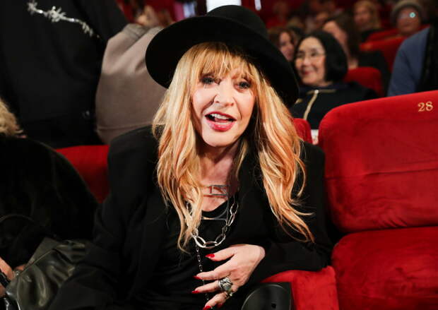 Пугачевой дали срок на снос личного пирса