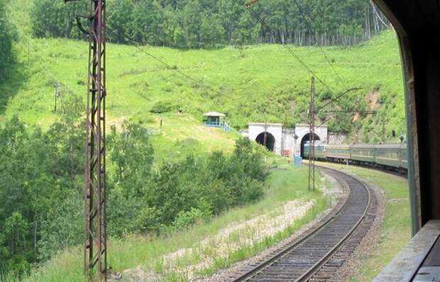 Тоннели Транссиба. /фото:train.spottingworld.com