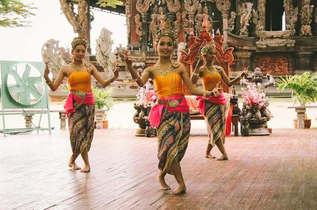 тайские танцовщицы. фото