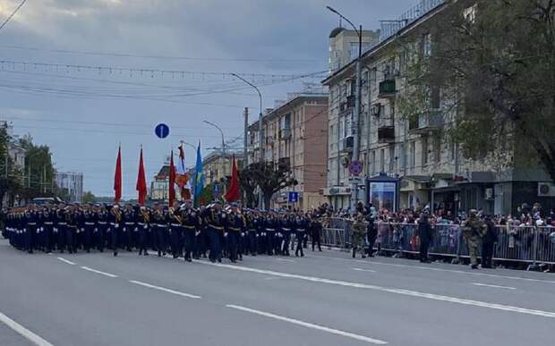 В Рязани встретили с парада в Москве батальон курсантов училища ВДВ
