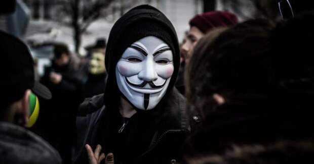 Как появилась маска Гая Фокса, ставшая символом протестных движений