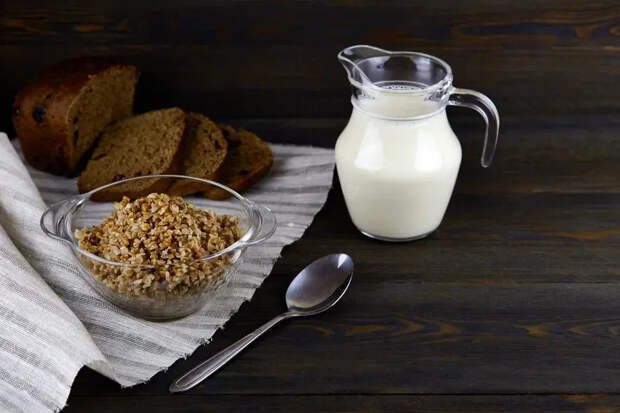 Выводят опасный холестерин, снижая сахар в крови: Три лучших продукта утром назвал врач