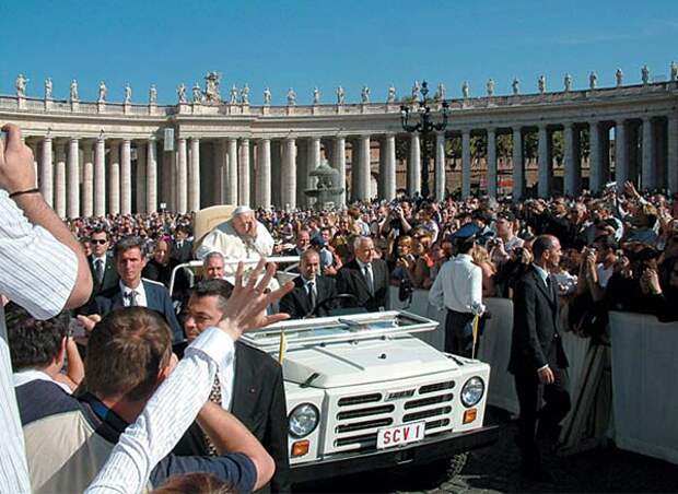 Лимузин Папы Римского Fiat Campagnola