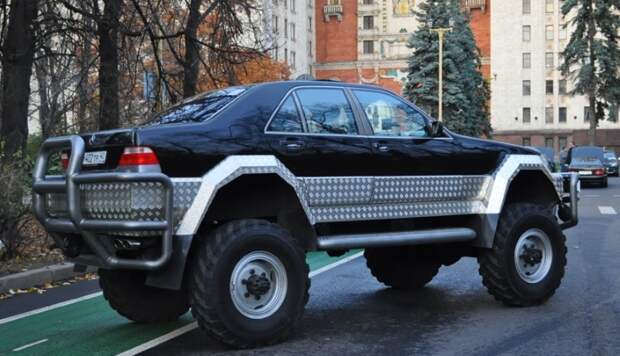 Удивительный гибрид «Мерседеса W140» и «Шишиги» выставили на продажу за 5 миллионов рублей