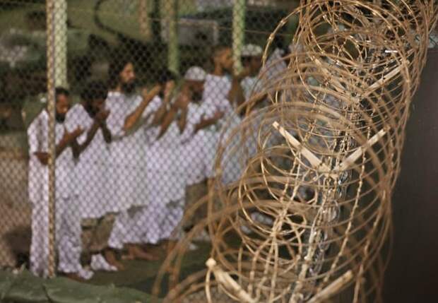 14. Большинство заключенных - мусульмане Тюрьма, военная база, гуантанамо, сша