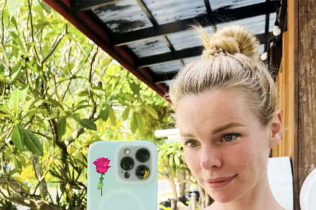 Актриса Анна Старшенбаум рассказала, что улетела с детьми за границу