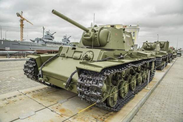 Рассказы об оружии. КВ - первый тяжёлый советский танк рассказы об оружии, страницы  истории, тяжёлый танк КВ