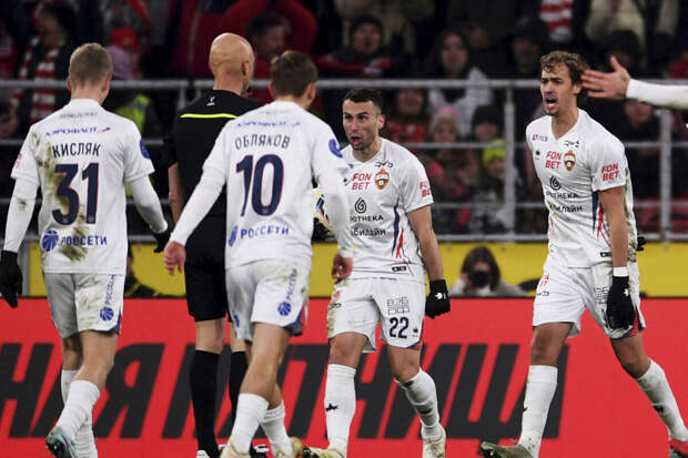 Экс-игрок Пономарев заявил, что ЦСКА не хватает центрального защитника