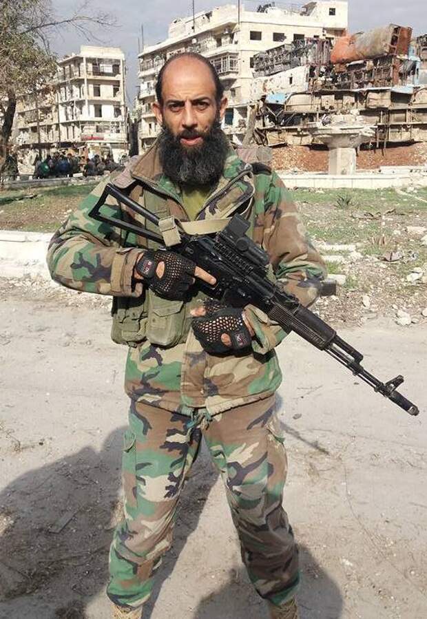 Какие автоматы были у террористов. Автомат террористов из крокуса. Какие автоматы были у террористов. Террорист с автоматом. Какие автоматы были у террористов.