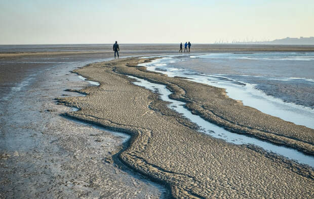 Таганрогский залив накроет ветровой сгон: лучше переждать непогоду дома