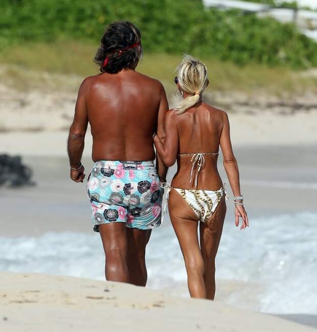 Donatella+Versace+Beach+Male+Friend+Christmas+oQH7IVY91Slx
