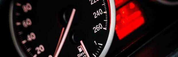 Почти 5 миллиардов тенге задолжали алматинцы по налогам на транспорт