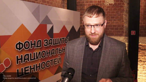 Российский журналист обвинил "либеральные" СМИ в измене Родине
